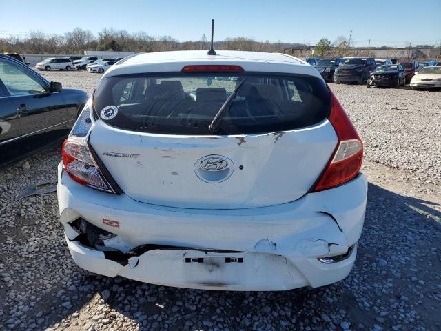 KMHCT5AE4GU252778 - 2016 HYUNDAI ACCENT SE WHITE photo 6