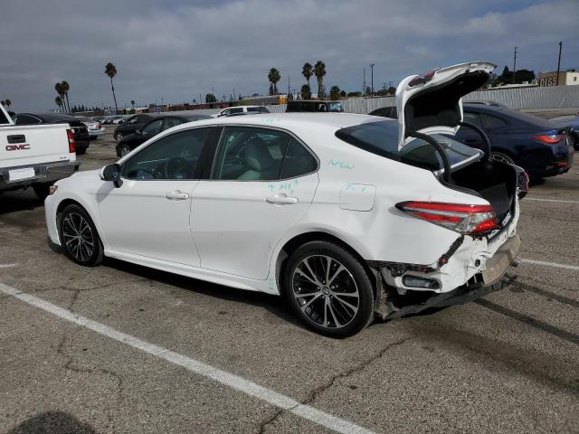 4T1B11HKXJU118726 - 2018 TOYOTA CAMRY L WHITE photo 2