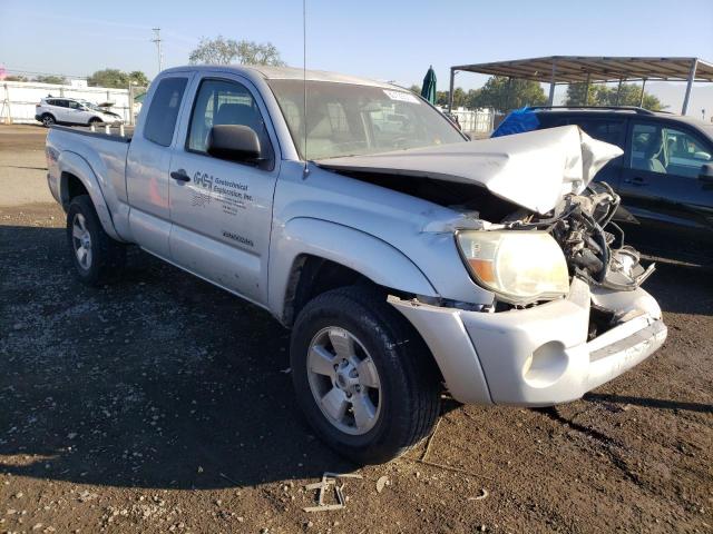 5TETU62N85Z081575 - 2005 TOYOTA TACOMA PRERUNNER ACCESS CAB SILVER photo 4