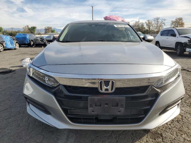 1HGCV1F1XKA077963 - 2019 HONDA ACCORD LX SILVER photo 5