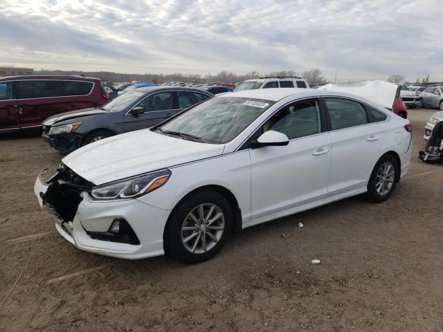 5NPE24AF0KH805819 - 2019 HYUNDAI SONATA SE WHITE photo 1