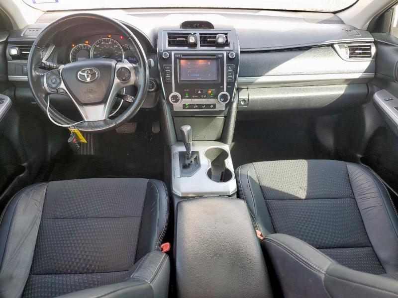 4T1BK1FKXCU511371 - 2012 TOYOTA CAMRY SE WHITE photo 8