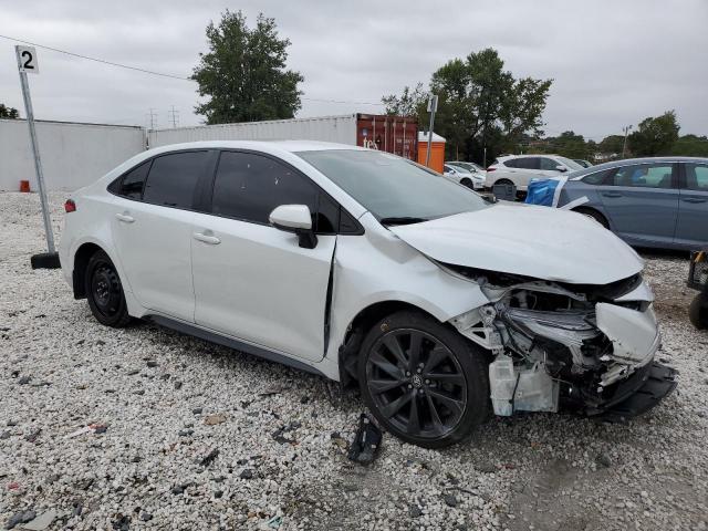 5YFS4MCE7PP154216 - 2023 TOYOTA COROLLA SE თეთრი ფოტო 4