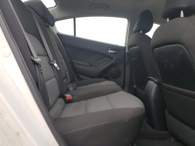 KNAFX4A81F5305968 - 2015 KIA FORTE EX WHITE photo 10