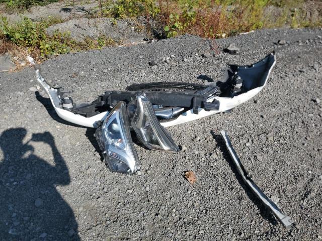 JTMRFREV8GJ057629 - 2016 TOYOTA RAV4 XLE WHITE photo 13