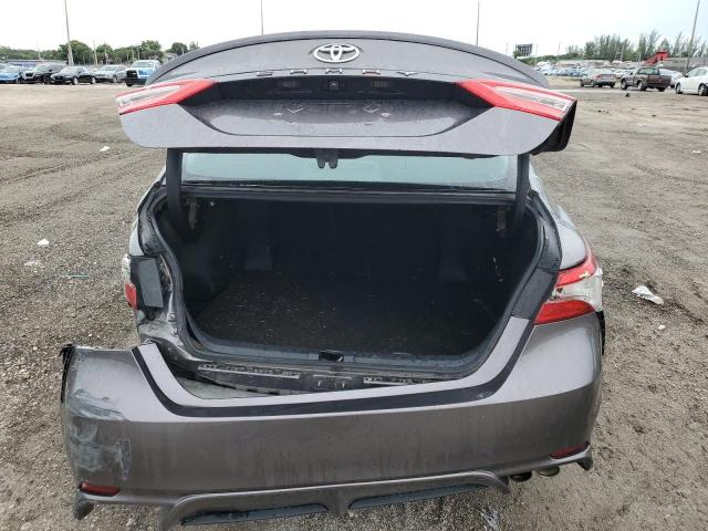 4T1B11HK0JU083761 - 2018 TOYOTA CAMRY L GRAY photo 6