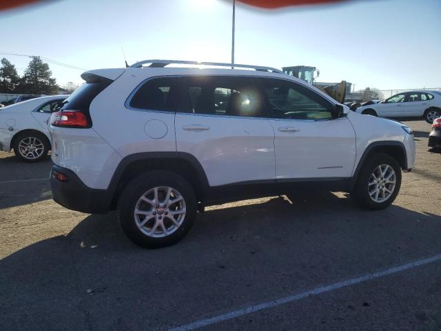 1C4PJMCB7GW118442 - 2016 JEEP CHEROKEE LATITUDE WHITE photo 3