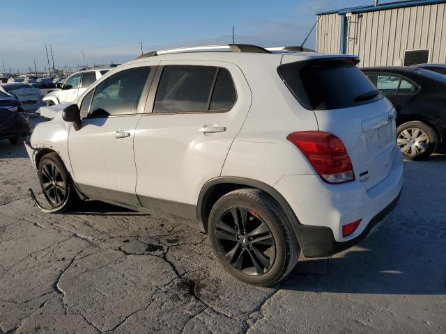 KL7CJLSB0MB321196 - 2021 CHEVROLET TRAX 1LT WHITE photo 2