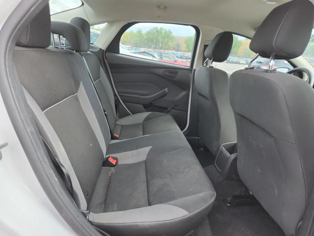 1FADP3E29DL334594 - 2013 FORD FOCUS S WHITE photo 10
