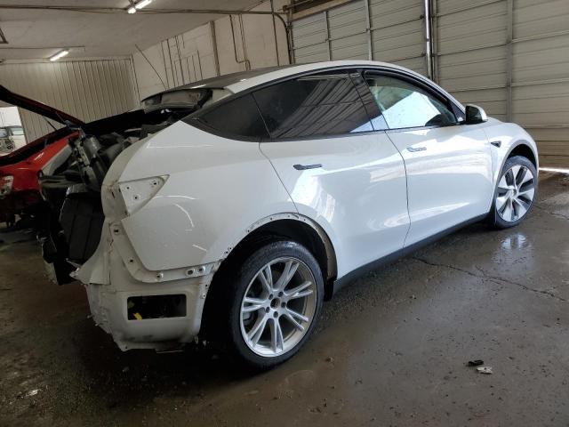 7SAYGDEE4NF510258 - 2022 TESLA MODEL Y WHITE photo 3