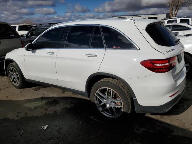 WDC0G4KB8HF122402 - 2017 MERCEDES-BENZ GLC 300 4MATIC WHITE photo 2