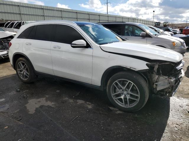 WDC0G4KB8HF122402 - 2017 MERCEDES-BENZ GLC 300 4MATIC WHITE photo 4