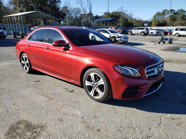 WDDZF4JB9JA389087 - 2018 MERCEDES-BENZ E 300 RED photo 4