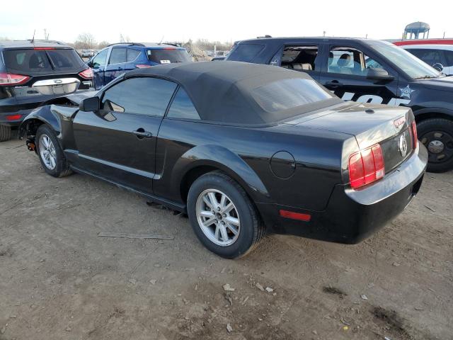 1ZVHT84N285189129 - 2008 FORD MUSTANG BLACK photo 2