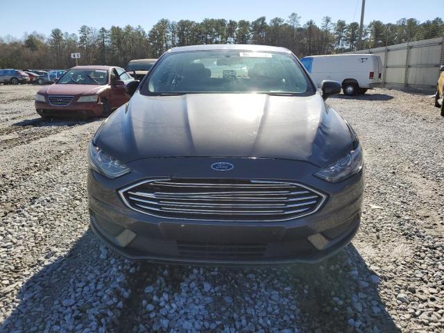 3FA6P0H73JR129378 - 2018 FORD FUSION SE GRAY photo 5