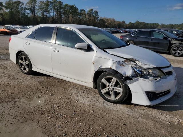 4T1BF1FK5EU454777 - 2014 TOYOTA CAMRY L WHITE photo 4