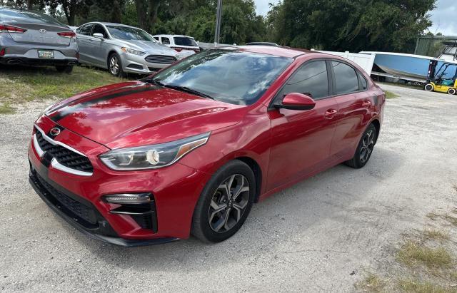 3KPF24AD2KE058831 - 2019 KIA FORTE FE RED photo 2