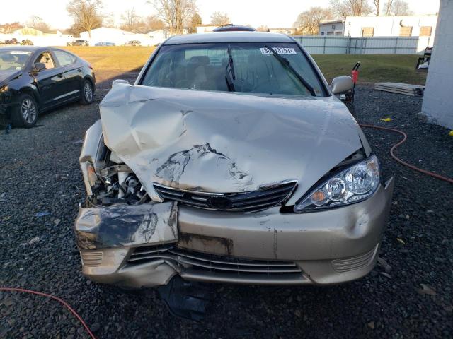 4T1BE32K05U090434 - 2005 TOYOTA CAMRY LE TAN photo 5