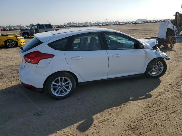 1FADP3K22JL273380 - 2018 FORD FOCUS SE WHITE photo 3