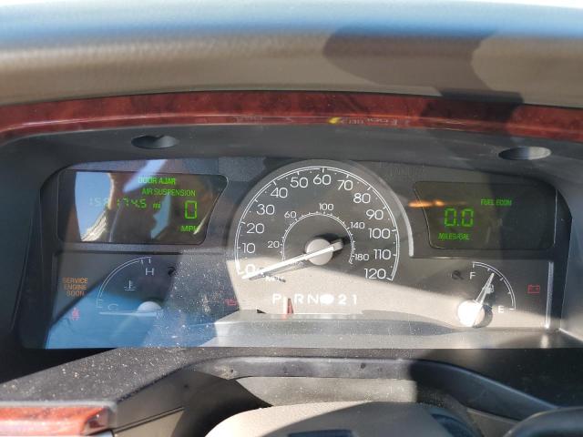 1LNHM81W14Y641234 - 2004 LINCOLN TOWN CAR EXECUTIVE ვერცხლისფერი ფოტო 9