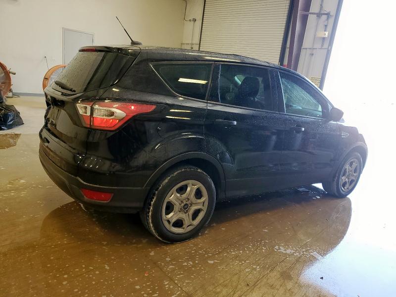 1FMCU0F75HUB88679 - 2017 FORD ESCAPE S შავი ფოტო 3