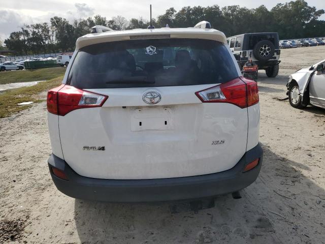 2T3WFREVXEW125379 - 2014 TOYOTA RAV4 XLE WHITE photo 6