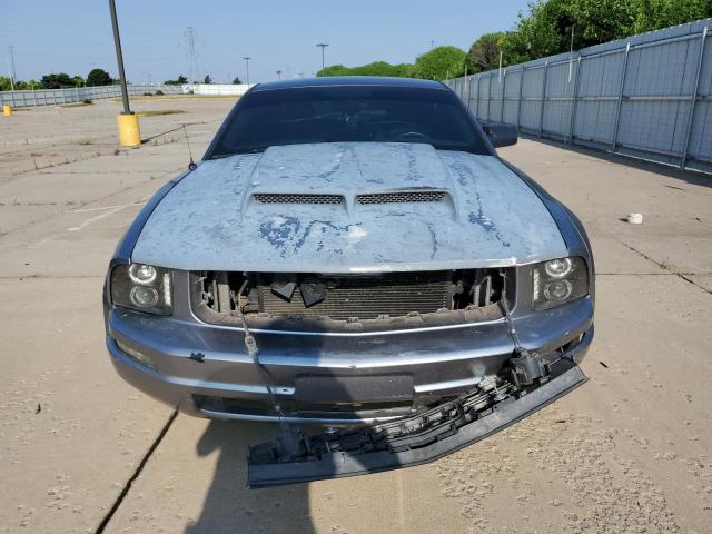 1ZVFT80N165220560 - 2006 FORD MUSTANG SILVER photo 5