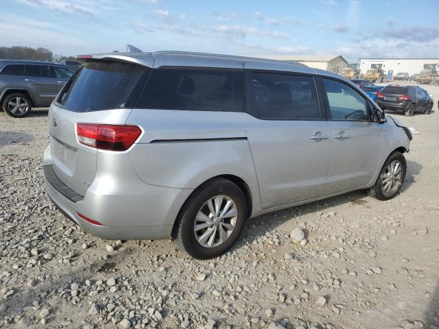 KNDMB5C15H6312630 - 2017 KIA SEDONA LX SILVER photo 3