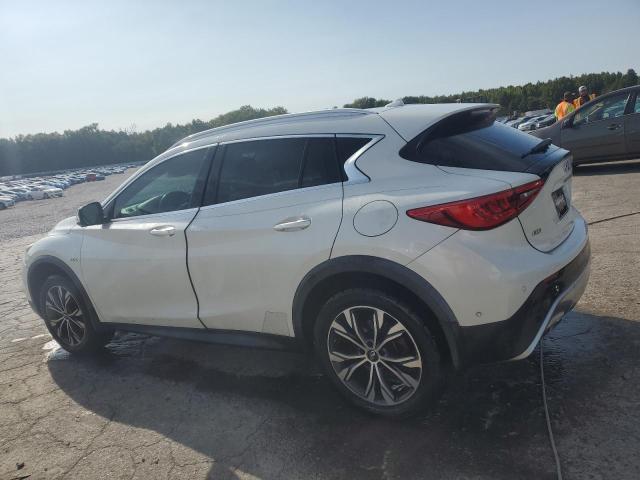 SJKCH5CR8HA027429 - 2017 INFINITI QX30 BASE თეთრი ფოტო 2