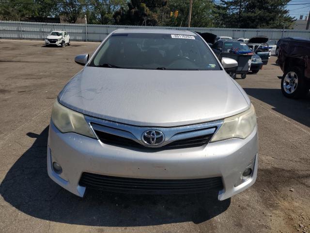 4T1BF1FK7CU604143 - 2012 TOYOTA CAMRY BASE 银色 照片 5