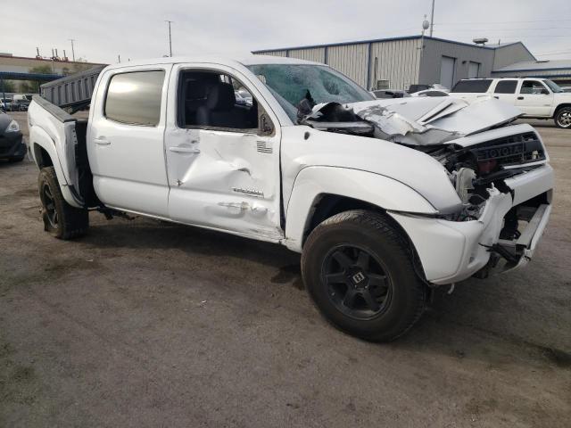 3TMJU4GN7CM134930 - 2012 TOYOTA TACOMA DOUBLE CAB PRERUNNER WHITE photo 4
