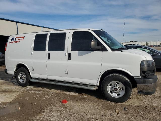 1GTW7AFG8L1272780 - 2020 GMC SAVANA G2500 WHITE photo 4