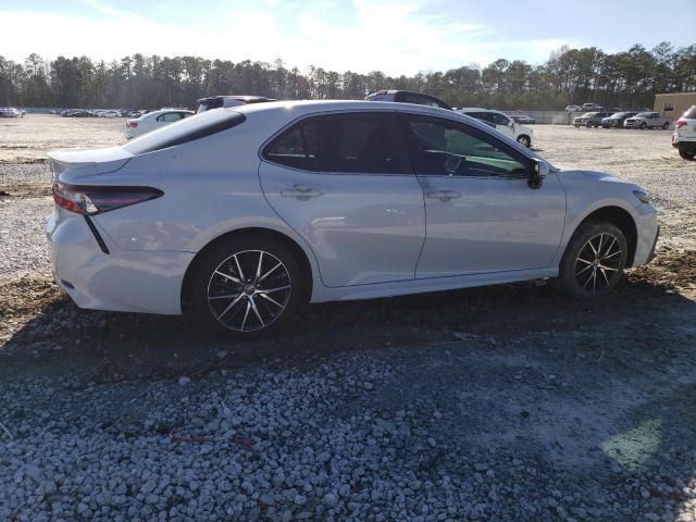 4T1G11BK7PU099561 - 2023 TOYOTA CAMRY SE NIGHT SHADE WHITE photo 3