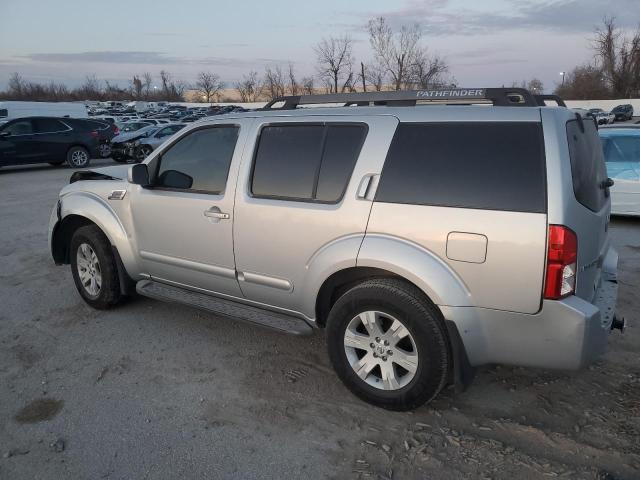 5N1AR18W95C745100 - 2005 NISSAN PATHFINDER LE GRAY photo 2