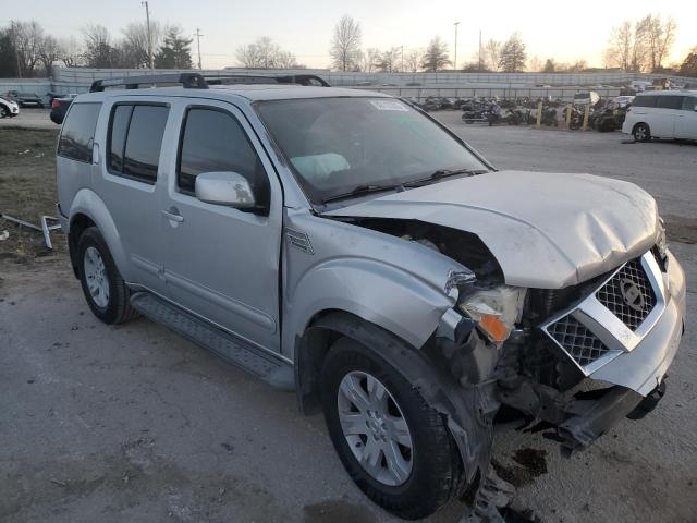 5N1AR18W95C745100 - 2005 NISSAN PATHFINDER LE GRAY photo 4