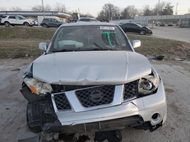 5N1AR18W95C745100 - 2005 NISSAN PATHFINDER LE GRAY photo 5