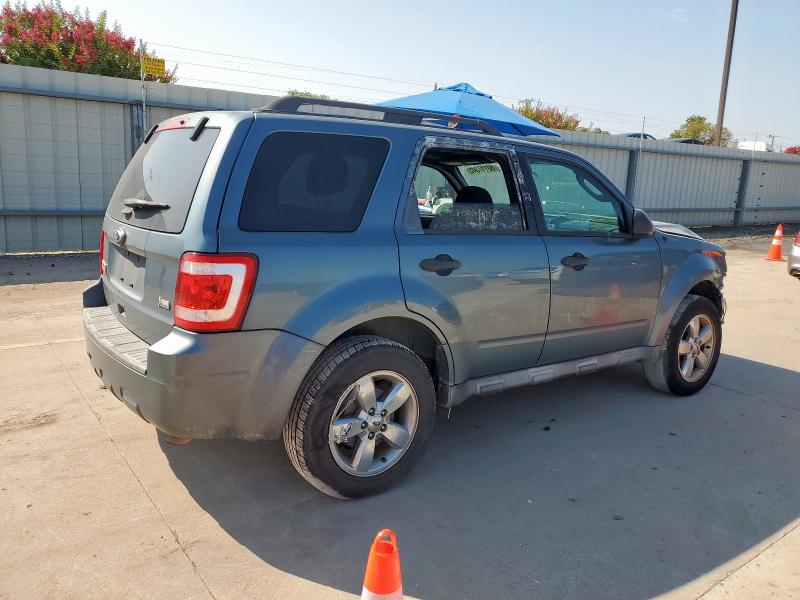 1FMCU9DG0BKB98580 - 2011 FORD ESCAPE XLT BLUE photo 3