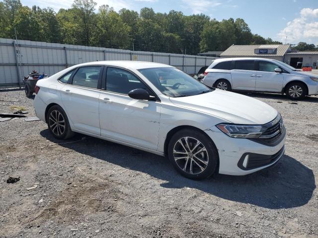 3VWBM7BU3PM030250 - 2023 VOLKSWAGEN JETTA SPORT WHITE photo 4