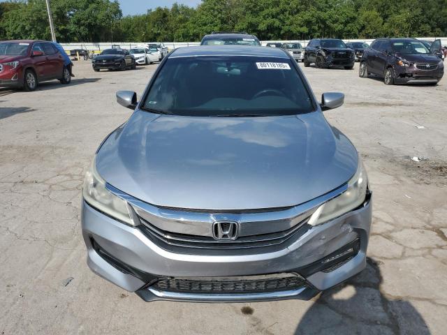 1HGCR2F5XHA077855 - 2017 HONDA ACCORD SPORT SILVER photo 5