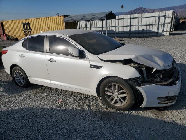 KNAGM4A71D5305390 - 2013 KIA OPTIMA LX WHITE photo 4