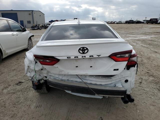 4T1G11AKXPU779178 - 2023 TOYOTA CAMRY SE NIGHT SHADE WHITE photo 6