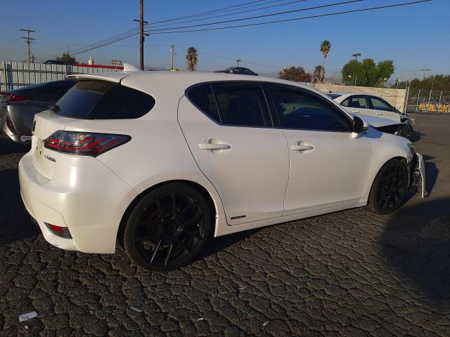 JTHKD5BH4F2229256 - 2015 LEXUS CT 200 WHITE photo 3