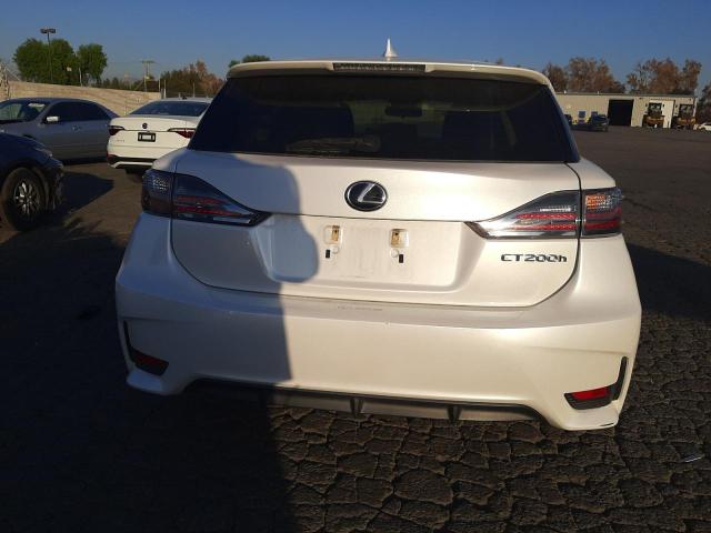 JTHKD5BH4F2229256 - 2015 LEXUS CT 200 WHITE photo 6