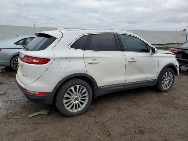 5LMCJ3D90HUL61066 - 2017 LINCOLN MKC RESERVE WHITE photo 3