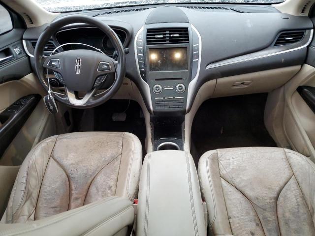 5LMCJ3D90HUL61066 - 2017 LINCOLN MKC RESERVE WHITE photo 8