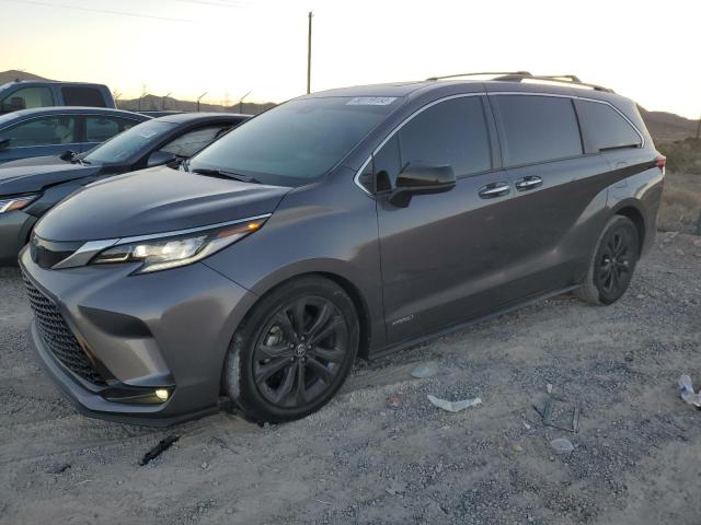 2021 TOYOTA SIENNA XSE, 