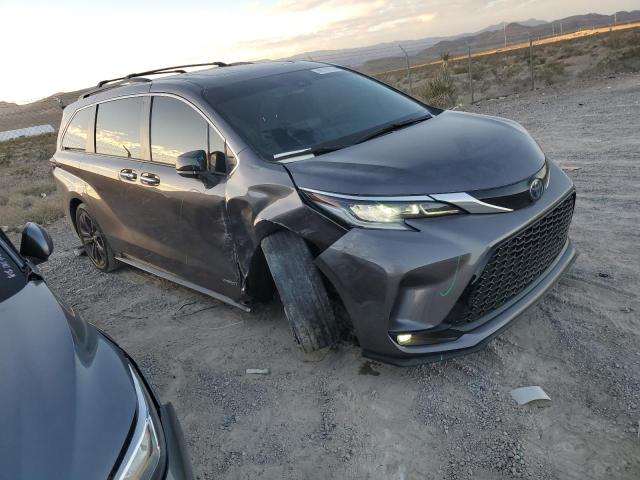 5TDXRKEC6MS054294 - 2021 TOYOTA SIENNA XSE GRAY photo 4