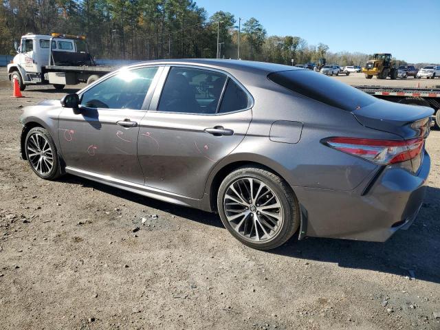 4T1B11HKXJU125675 - 2018 TOYOTA CAMRY L GRAY photo 2