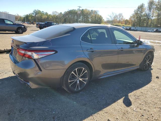 4T1B11HKXJU125675 - 2018 TOYOTA CAMRY L GRAY photo 3