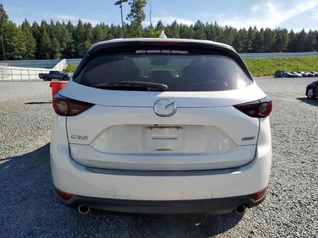 JM3KFACM3K1657018 - 2019 MAZDA CX-5 TOURING WHITE photo 6